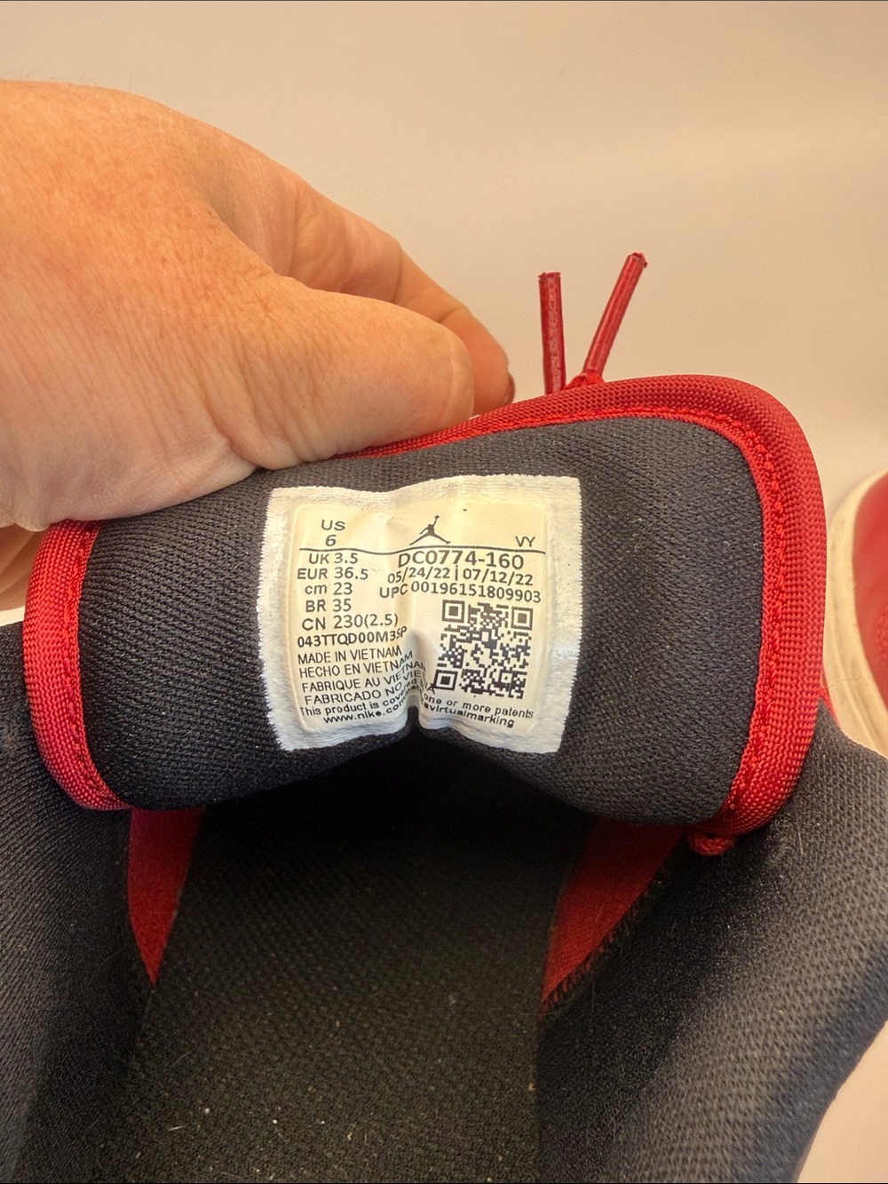 Authentic Nike Air Jordans 1 Women’s Worn Once - Picture 5 of 6